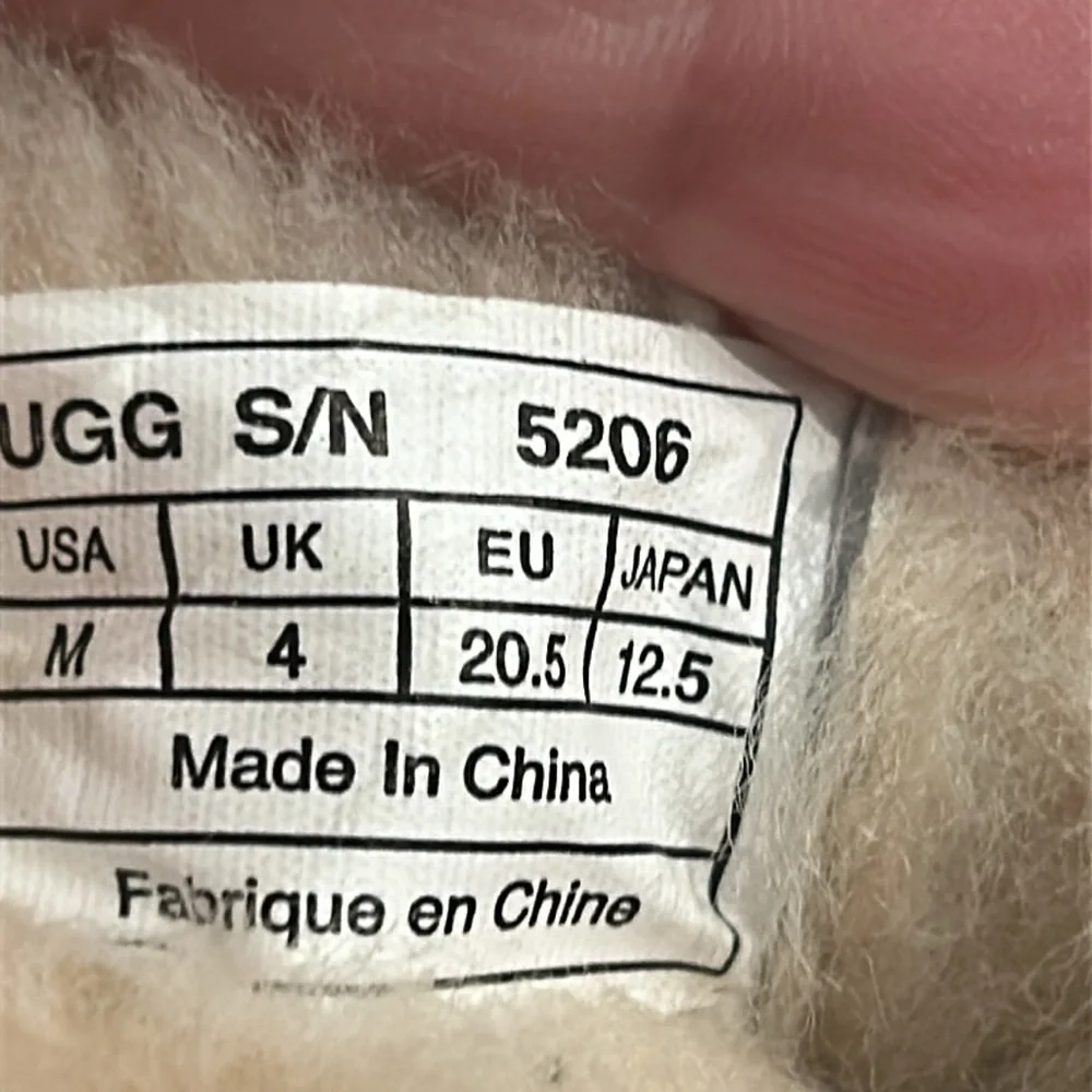 UGG BOO infant baby toddler Brown Shearling Baby Boots size medium